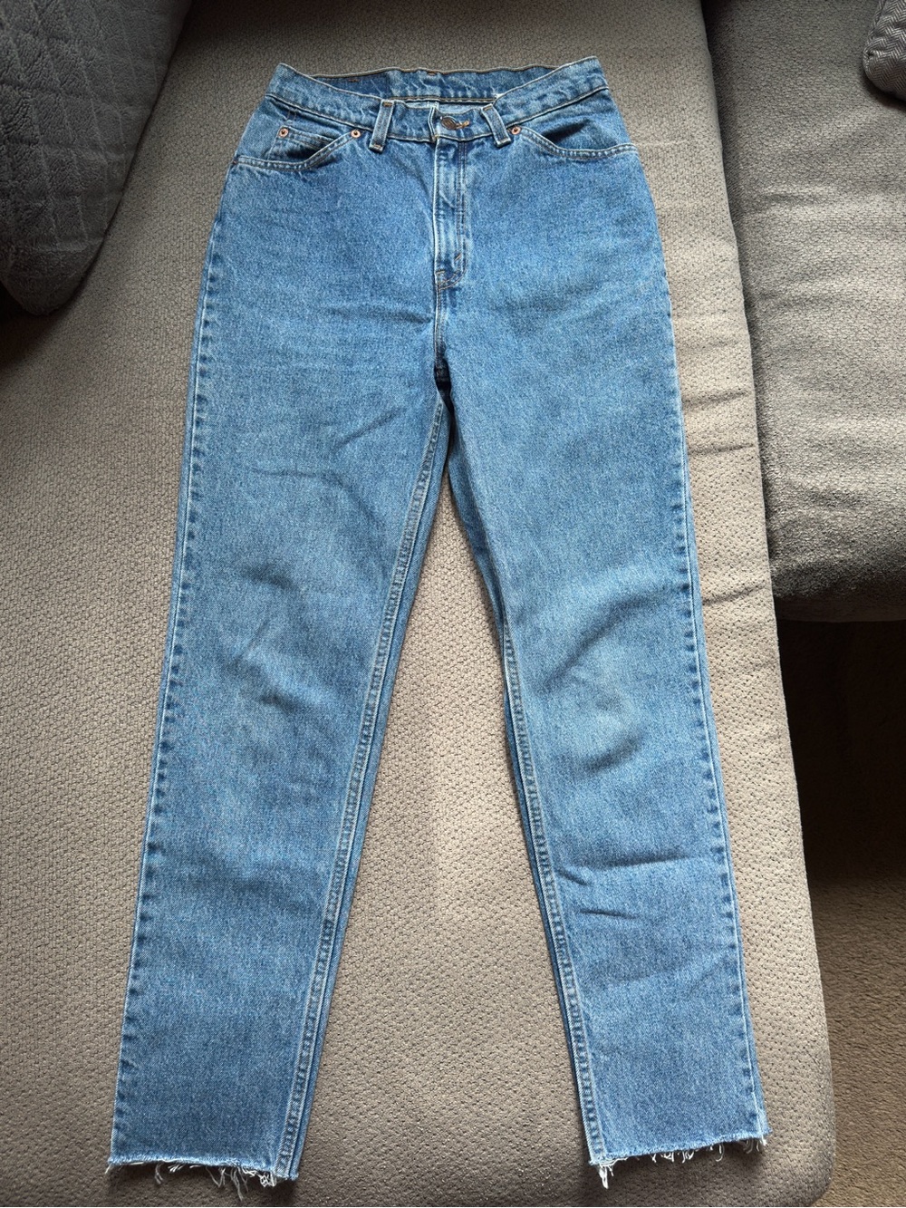 VINTAGE Levi’s 912 High Rise Jean - Picture 2 of 7